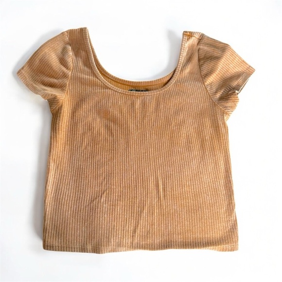Wild Fable Tan Ribbed Women's Crop Top Medium Short Sleeves - Picture 1 of 7